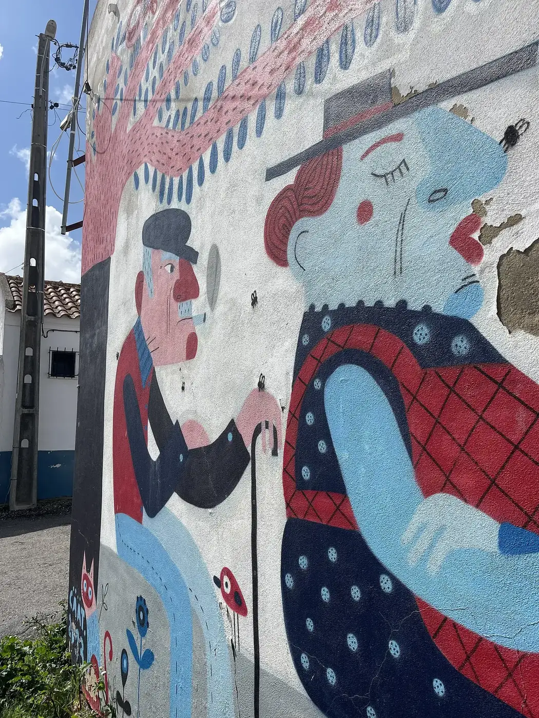 Mural numa rua da aldeia